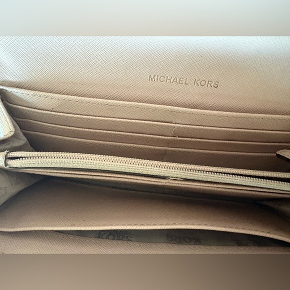 Michael Kors Women's Blush Pink Crossgrain Leather Wallet Billfold - Picture 4 of 5